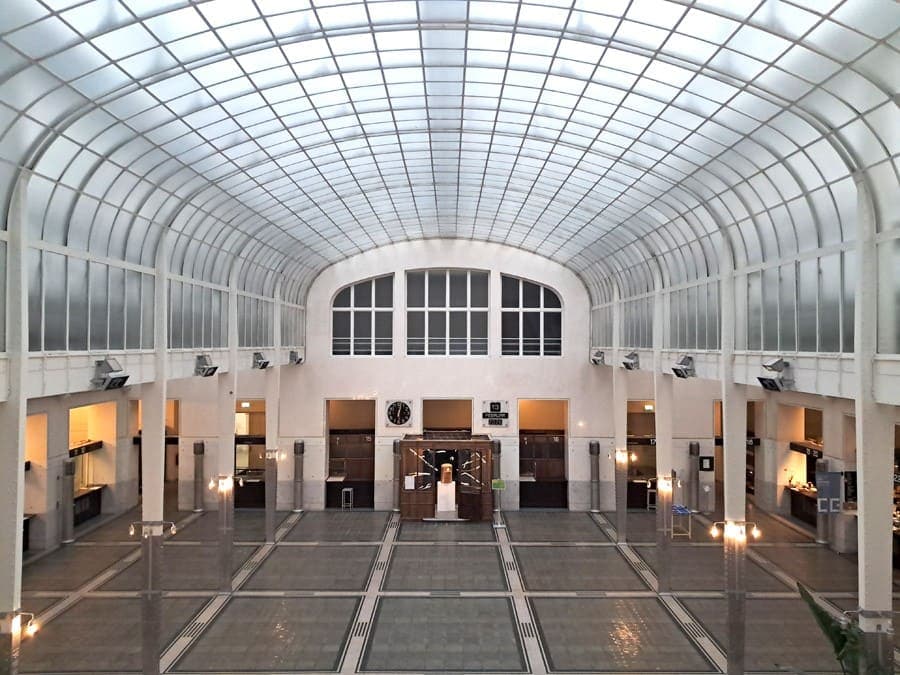 Postsparkasse, Georg-Coch-Platz 2, 1010 Wien